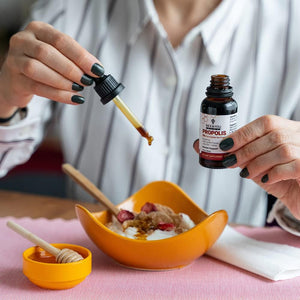 Bee&You, Propolis Liquid Extract Drops, 50% Pure Propolis, Ultra plus Strength, Immune Support Supplement, Sore Throat, Allergy Relief, Respiratory, Antioxidants, Keto, Paleo, Gluten-Free, 1 Fl Oz