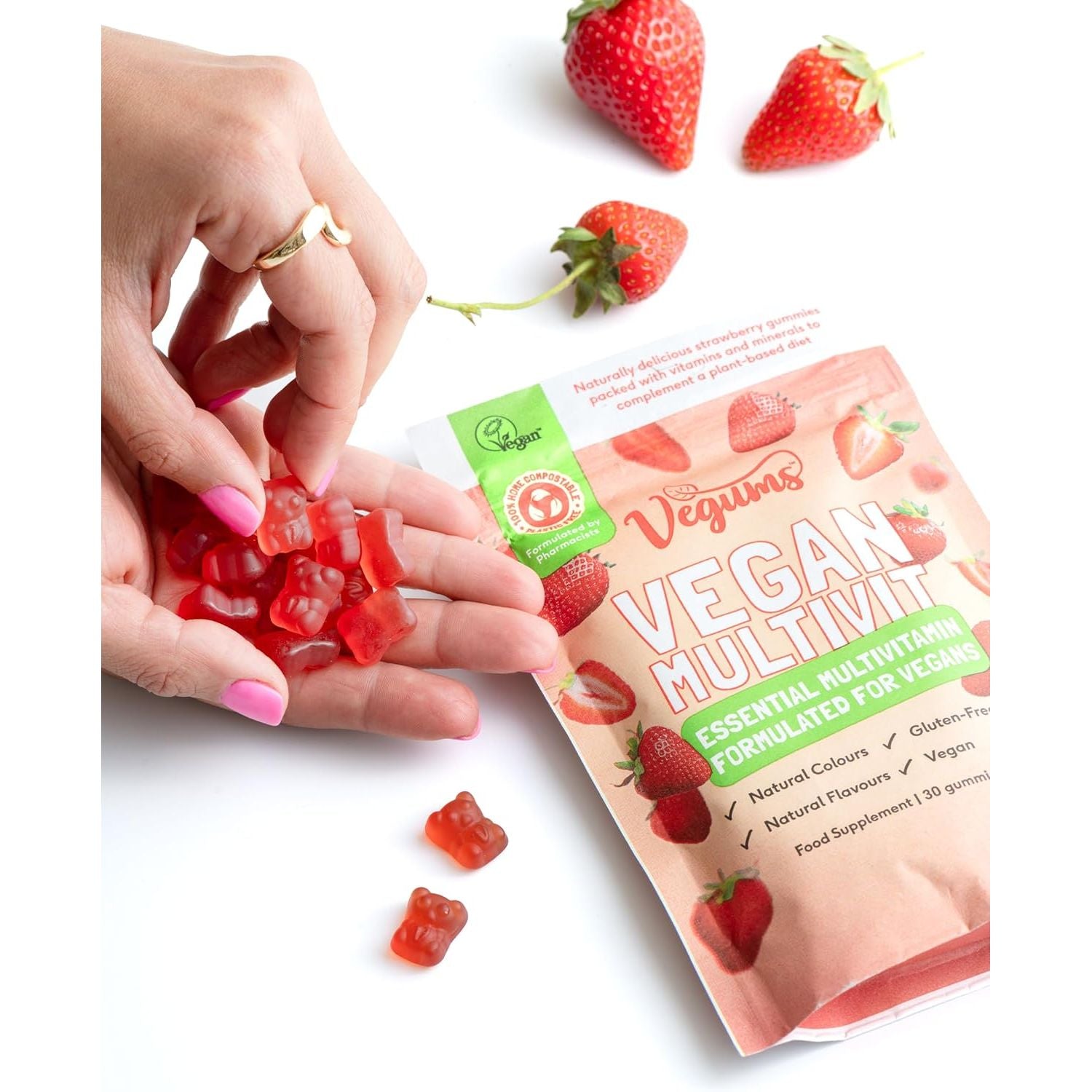 Vegums Multivitamin for Vegans – Natural Vegan Gummy Vitamins with B12, D3, Iodine & Selenium – Sugar-Free – Plastic-Free – 30 Gummies – Vegan Supplement for Adults & Kids