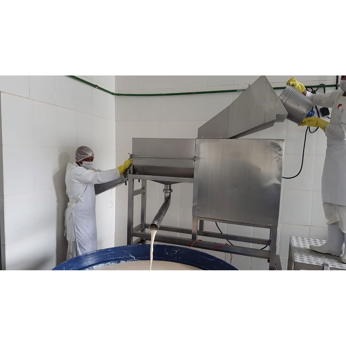 100% Soursop HIGH DOSE Fruit Extract, 4000 Mg per Serving /180 Caps. /No Pesticides, Additives, Flow Aids 10:1 Extract/ 180 Capsules of 400 Mg