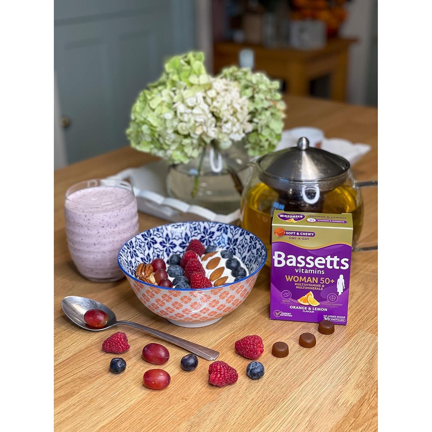 Bassetts Vitamins Woman 50+ Multivitamins & Multiminerals Orange & Lemon Flavour 30 Gummy Pastilles