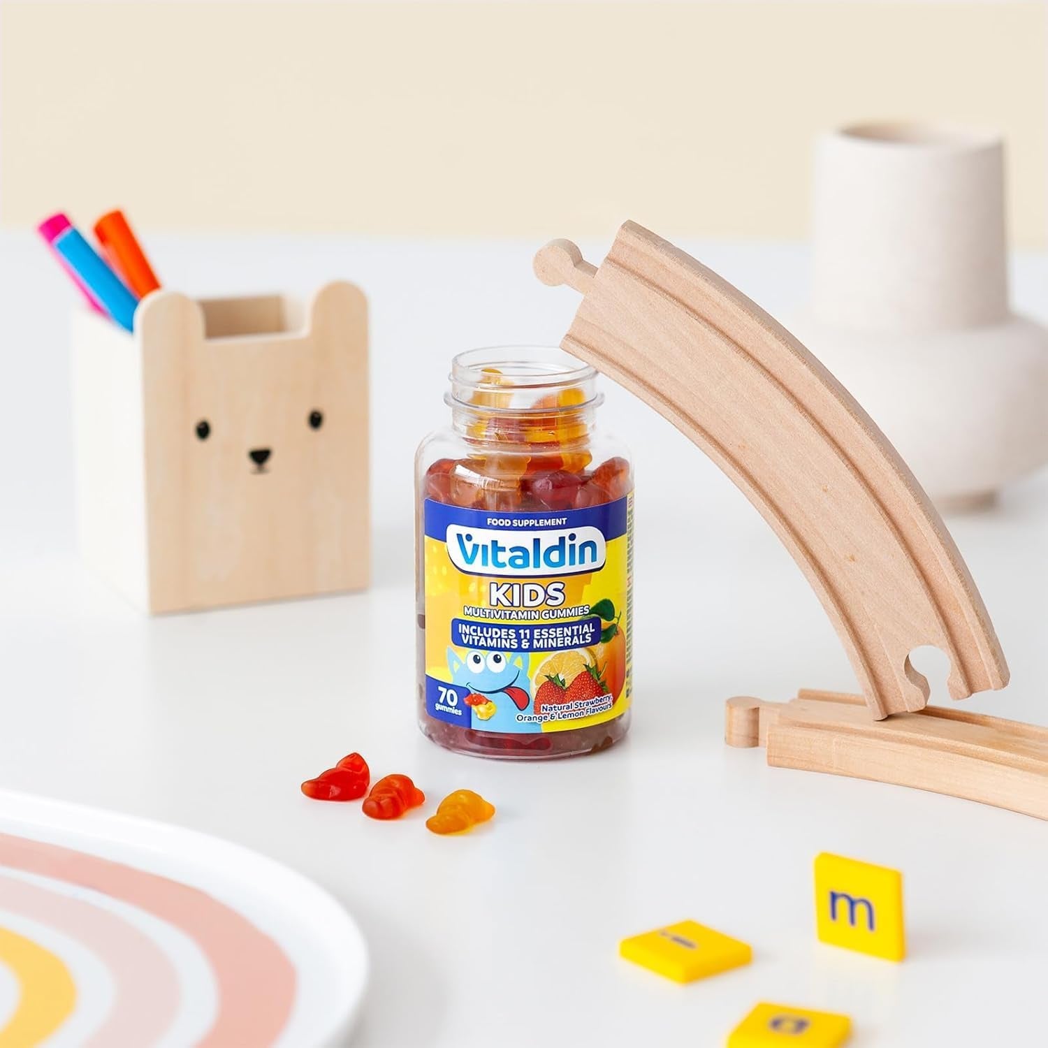VITALDIN Kids Multivitamin Gummies – Food Supplement for Children with 11 Essential Vitamins & Minerals – 70 Chewable Gummies (1-Month Supply); Fruit Flavour – Vitality & Immune System – Gluten Free